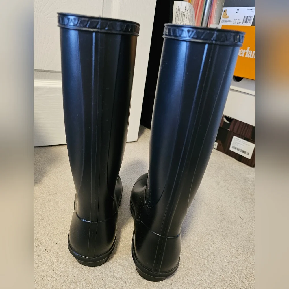 UGG Black W Shelby Matte Boots - Picture 5 of 9